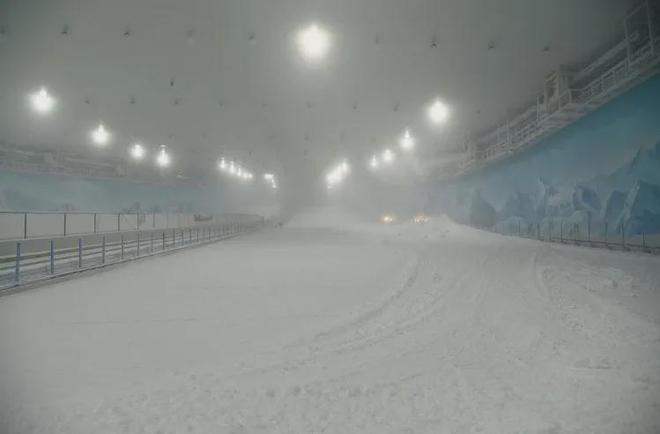 官宣！西北最大、国内首家、冬奥标准：际华西安冰雪中心5月1日试运营！(图4)