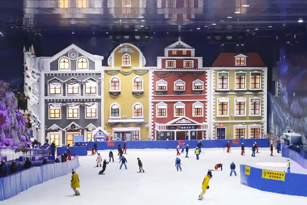 18亿元！冰雪产业带热旅游消费(图1)