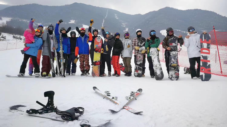 九游体育网站：2024西安滑雪胜地冬天来西安放肆滑雪鳌山场最新攻略鳌山旅游攻略-游侠客旅行(图15)