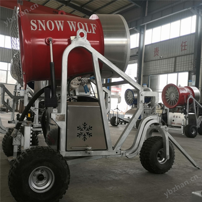 九游体育网站：山西陵川滑雪场造雪设备大型雪狼款(图1)