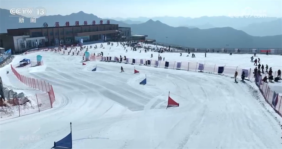 焦点访谈：冰雪经济“热”起来(图8)