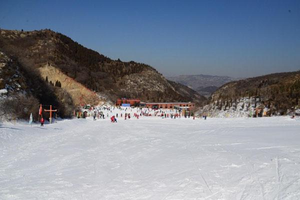 九游体育网站：2024济南哪里滑雪好玩济南玩雪的地方(图2)