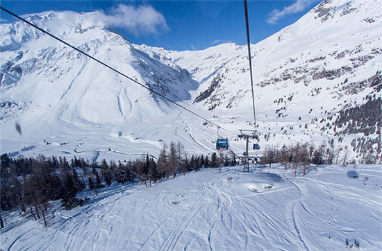 玩转十大滑雪胜地在阿尔卑斯山小镇泡温泉(图3)