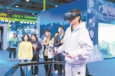 无板滑雪靴旱雪滑雪机等产品亮相冬博会这个冬天将热“雪”沸腾(图1)