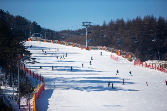 九游体育网站：游客少、氣溫高韓國滑雪旅游業面臨困境(图1)