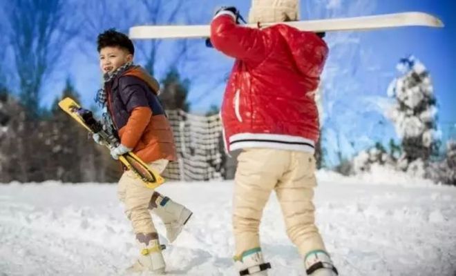 九游体育网站：购票滑雪赢苹果手机！九顶塔滑雪场开业20周年推出超值好礼(图6)