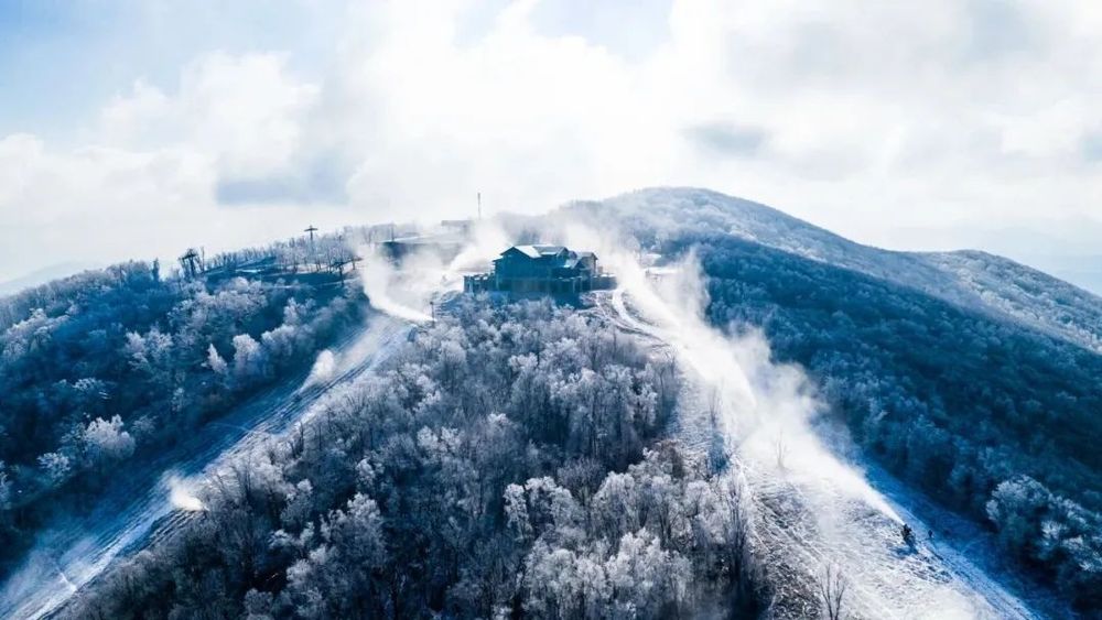 吉林万科松花湖连续8年蝉联世界滑雪大奖(图2)