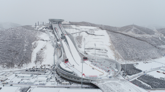 雪季“开板”进行时！全国滑雪胜地等你来征服(图6)