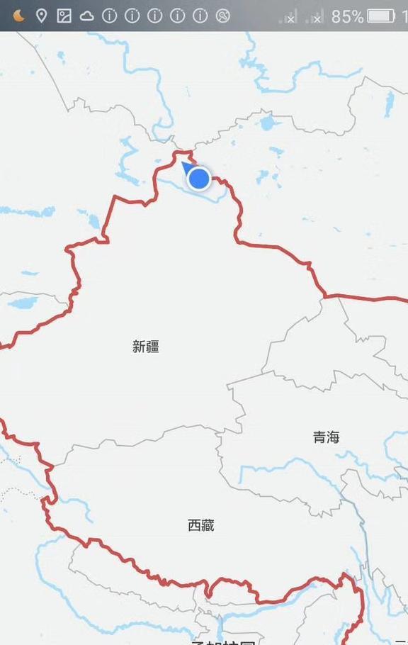 酷暑正当时带你走进阿尔泰山的凉爽世界滑雪者的漫步天堂(图1)