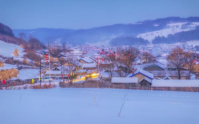 九游体育：在雪乡哈尔滨三日游攻略最佳景点雪乡3天纯玩推荐旅游路线(图2)