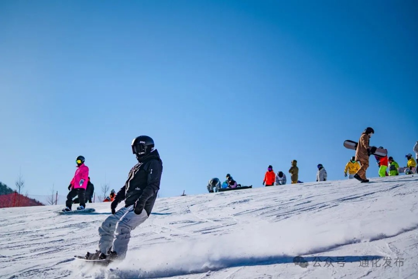 九游体育网站：通化：做足“冰雪+”迎接新雪季(图6)