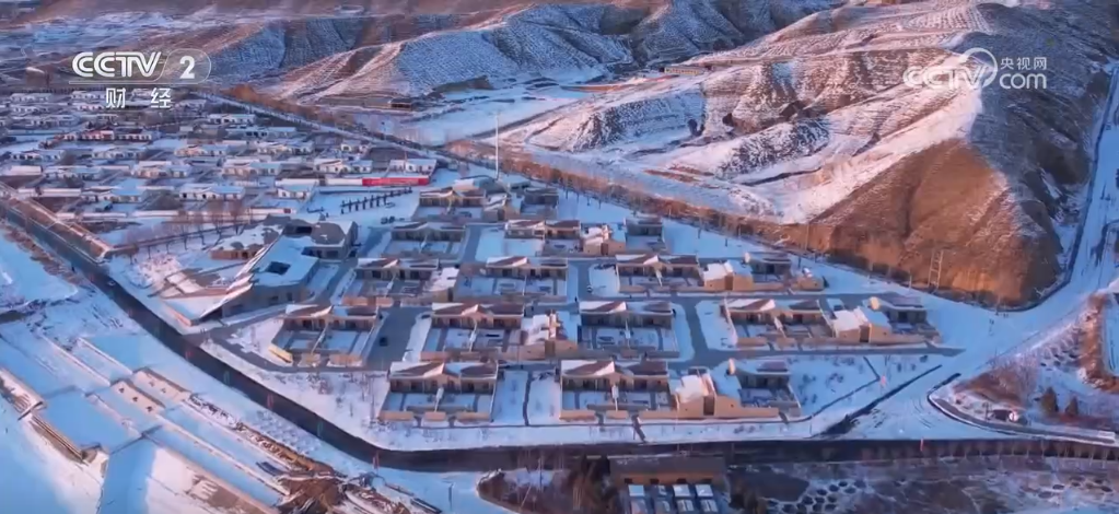 九游体育网站：冰雪经济“多点开花”打造新业态“滑雪+”点燃民众冬日热情(图5)