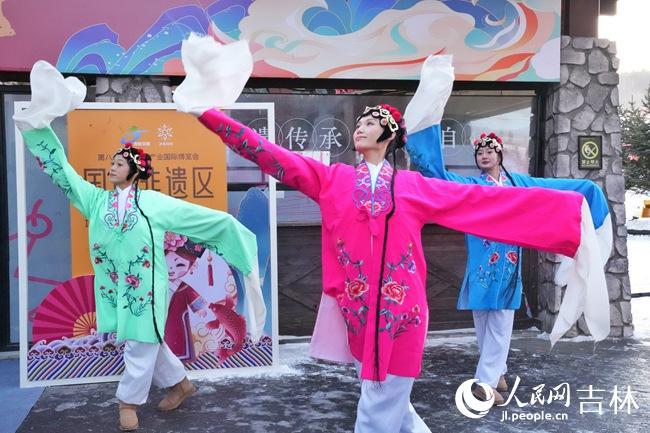 探访雪博会五大雪街松花湖雪街：最具潮流范儿(图6)