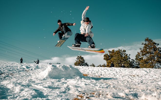 单板还是双板？掌握这些技巧就能驰骋雪场！(图2)