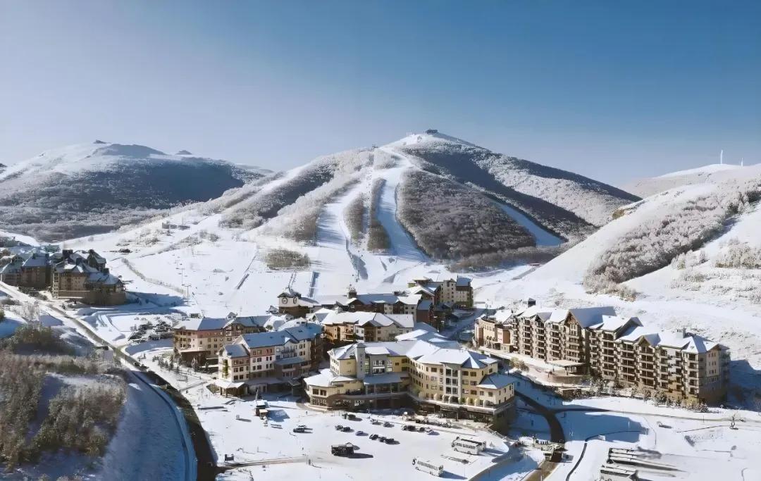 九游体育：滑雪的小资们被隐形消费绊倒(图3)