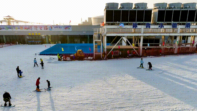 九游体育：冬游青岛“花式”玩雪攻略请签收！(图8)