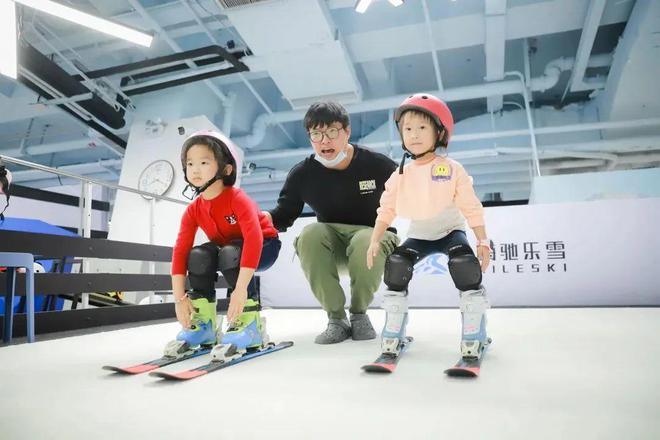 九游体育：冬游青岛“花式”玩雪攻略请签收！(图11)