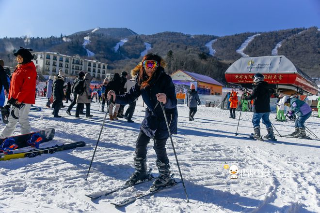 九游体育：冬天游玩好去处国内最大滑雪场就在亚布力拥有世界第一滑道！(图3)