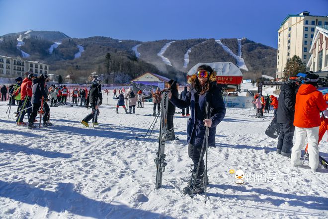 九游体育：冬天游玩好去处国内最大滑雪场就在亚布力拥有世界第一滑道！(图4)