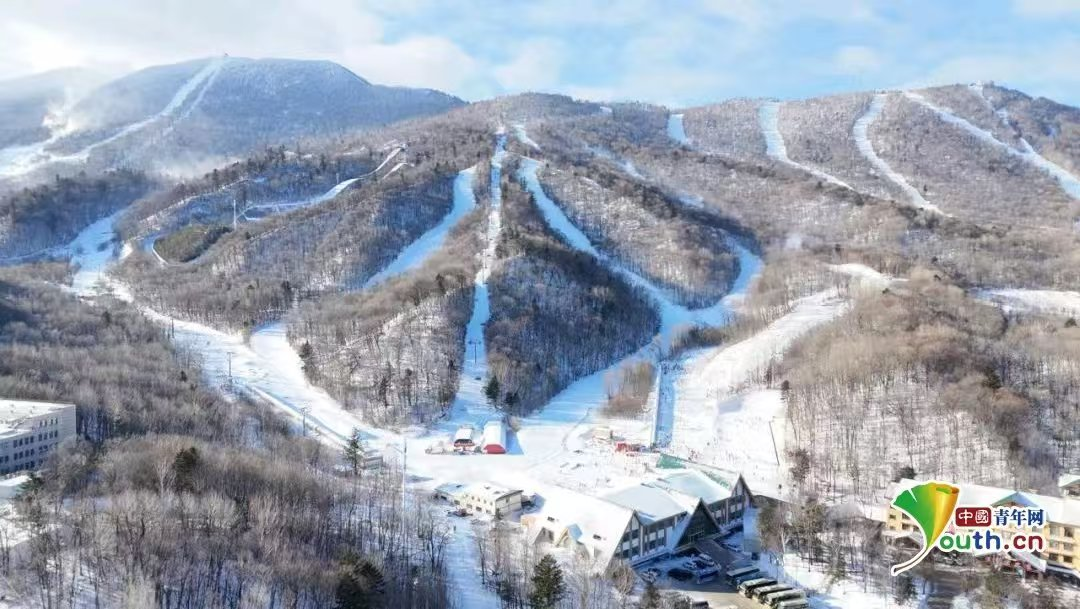 九游体育：开启“宠客”新模式亚布力滑雪场温暖驿站正式开馆(图2)