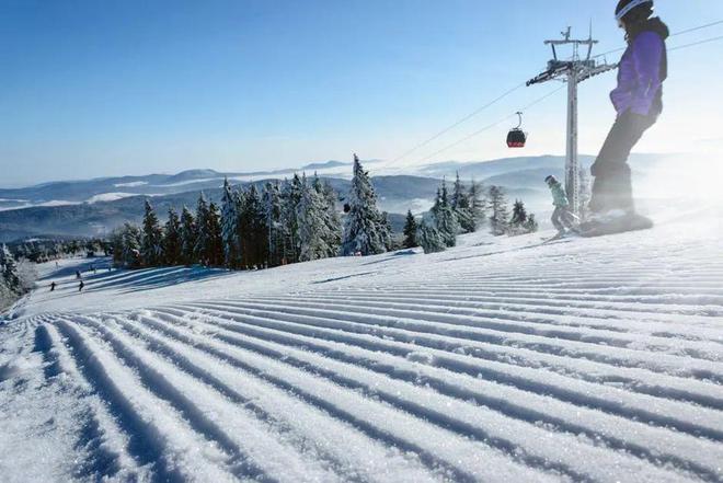 九游体育网站：当“北雪南移”雪场是门好生意吗？(图6)