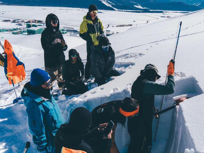 九游体育网站：登山滑雪：滑雪的nextlevel(图29)