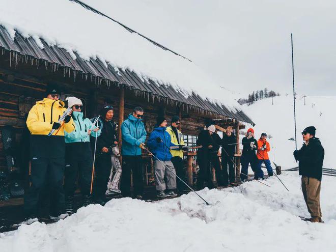 九游体育网站：登山滑雪：滑雪的nextlevel(图27)
