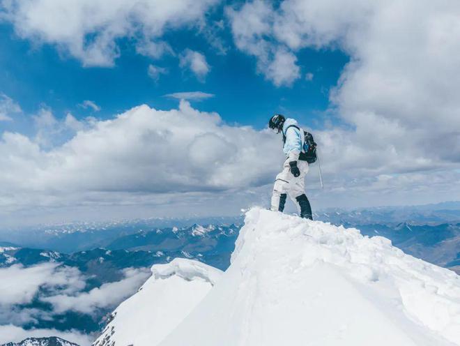 九游体育网站：登山滑雪：滑雪的nextlevel(图14)