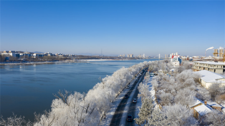 九游体育网站：中国冰雪看吉林——雪地冰天的崛起与思考崛起篇（三）：冷资源热效应之冰雪热效应(图12)