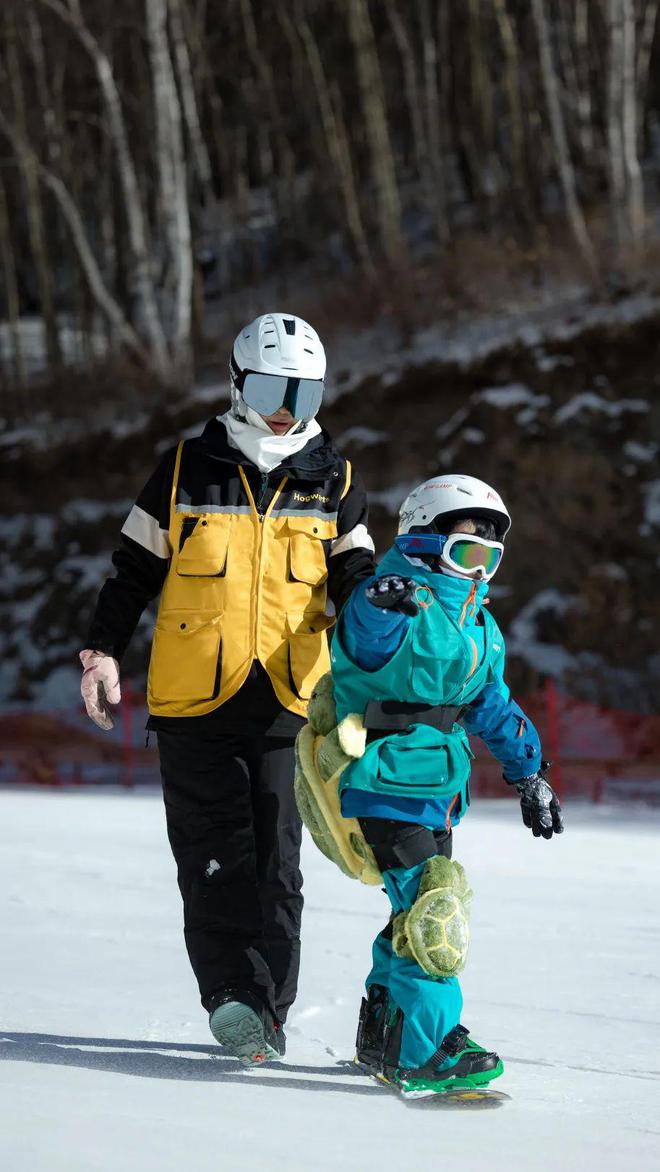 九游体育：就在家门口！北京昌平静之湖·滑雪入门营单飞亲子任选畅享冰雪乐趣(图14)
