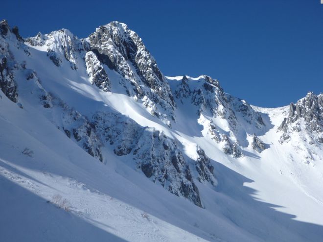 突发！中国籍大学生在日本爬山遇险！中国游客必知的登山和滑雪指南！(图3)