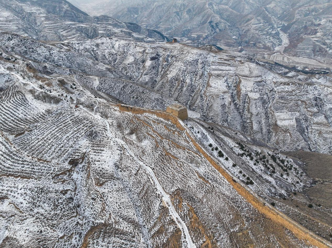 山西山阴“文化+冰雪”晋北古长城脚下的双向奔赴(图1)