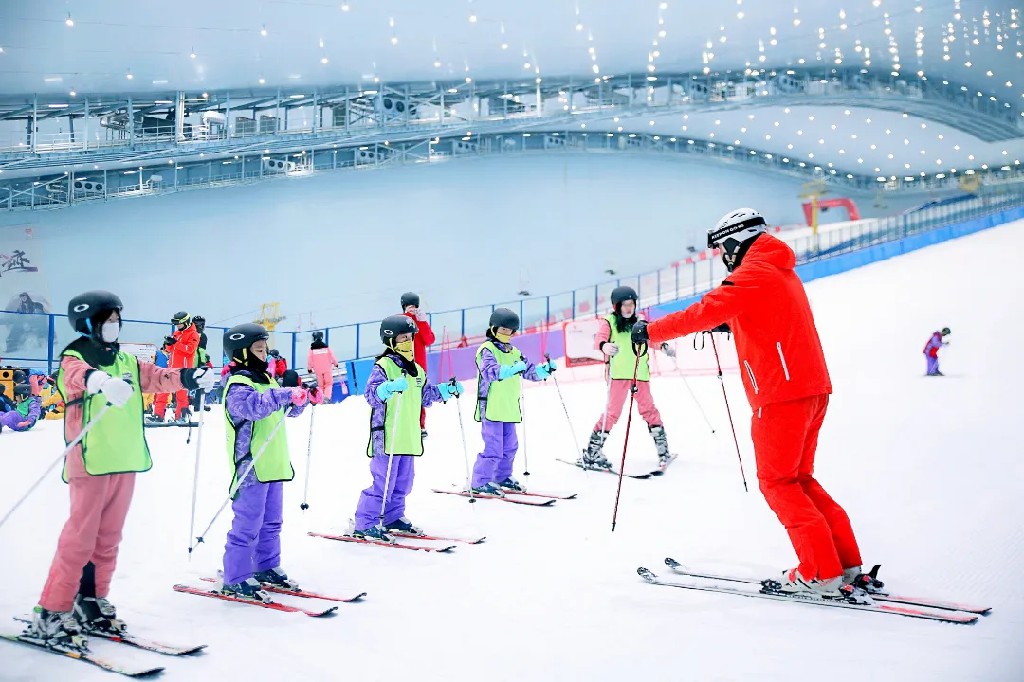 到都江堰打卡冠军滑雪场领略“三遗”之城冰雪魅力(图5)