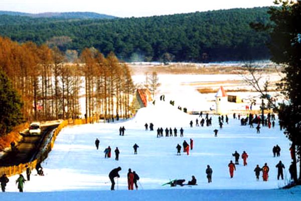 九游体育：滑雪正当时国内最佳十大滑雪胜地(图4)
