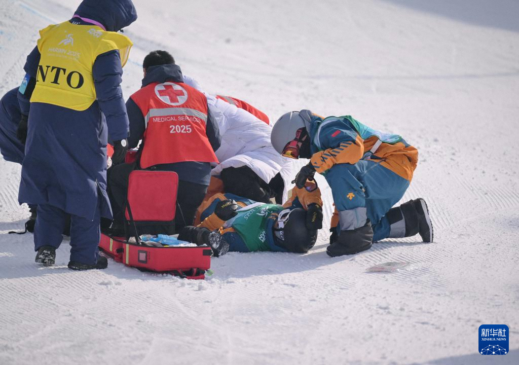 九游体育网站：亚冬会｜单板滑雪——男子U型场地技巧预赛赛况(图11)