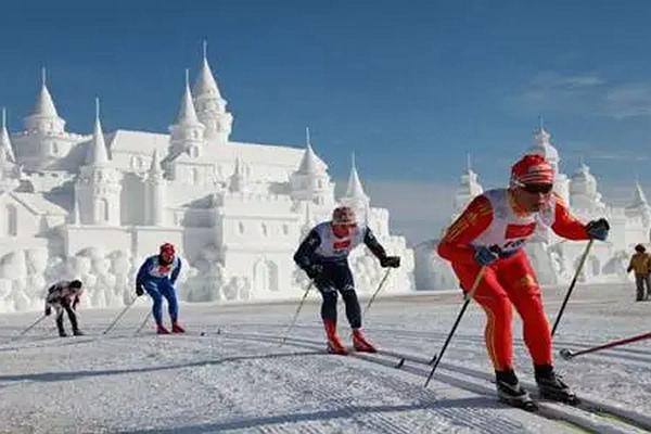 国内最值得去的十大滑雪场推荐(图1)