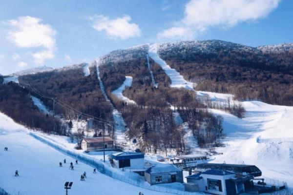 亚布力滑雪场是中国最大的吗(图2)