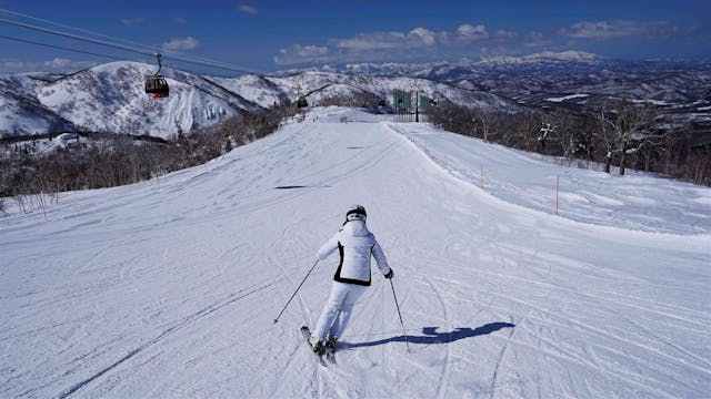 或许拥有砂糖雪与宜人气温的春季北海道才是滑雪的最佳时机(图3)