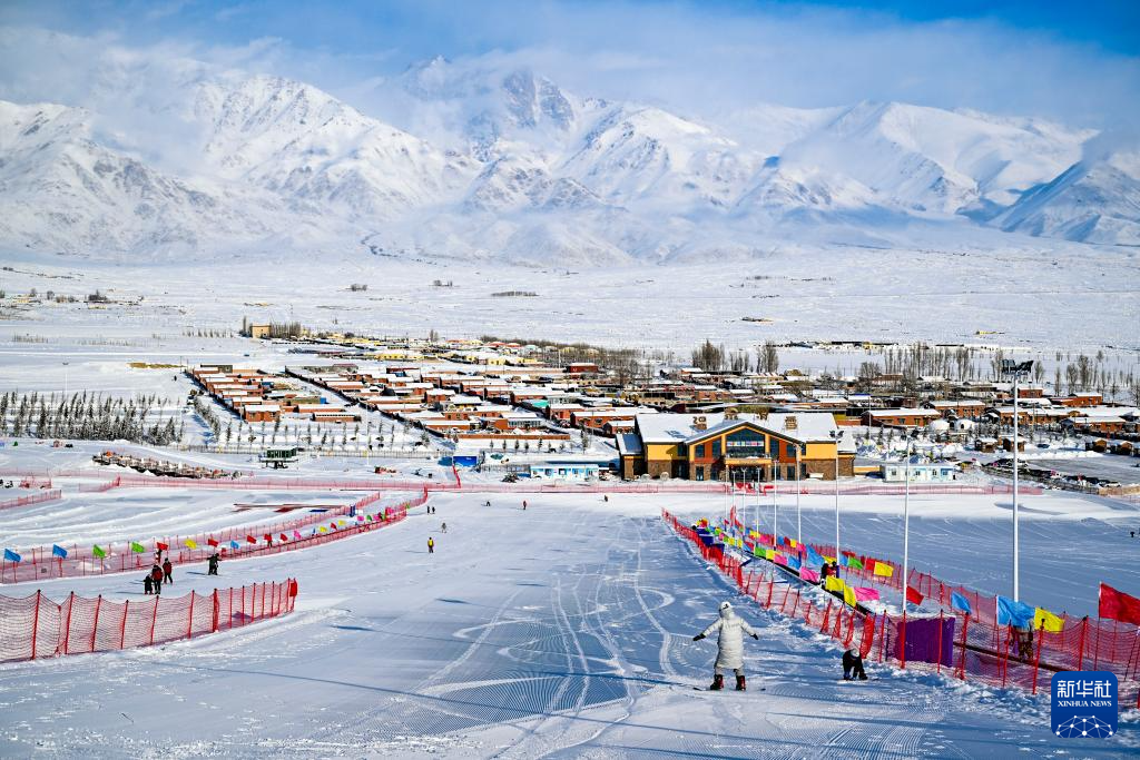 冰雪运动成就新疆文旅新名片_大众网(图2)
