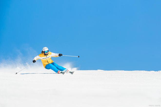 九游体育：揭秘：中国滑雪场TOP10如何在烧钱运动中省下大笔费用？(图1)
