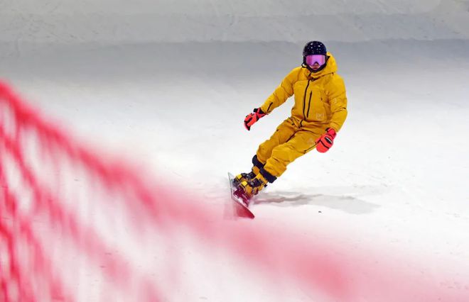 “冰雪花都”活力无限！第五届粤港澳大湾区滑雪精英挑战赛开幕(图5)