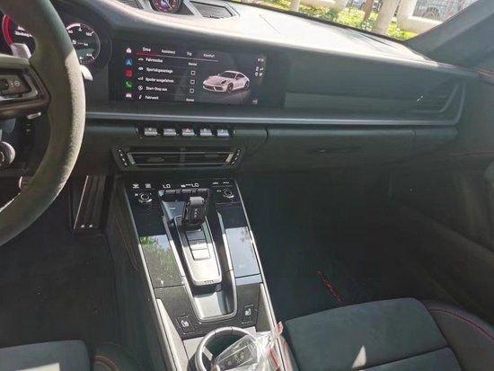 25款保时捷911顶级跑车店内现车最新价格120万分期优惠10万(图3)
