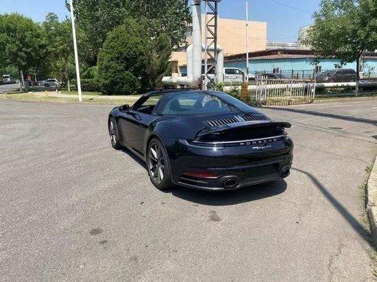 25款保时捷911顶级跑车店内现车最新价格120万分期优惠10万(图4)