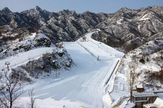 冬季撒欢全攻略：国内八大滑雪胜地嗨到停不下来！(图12)