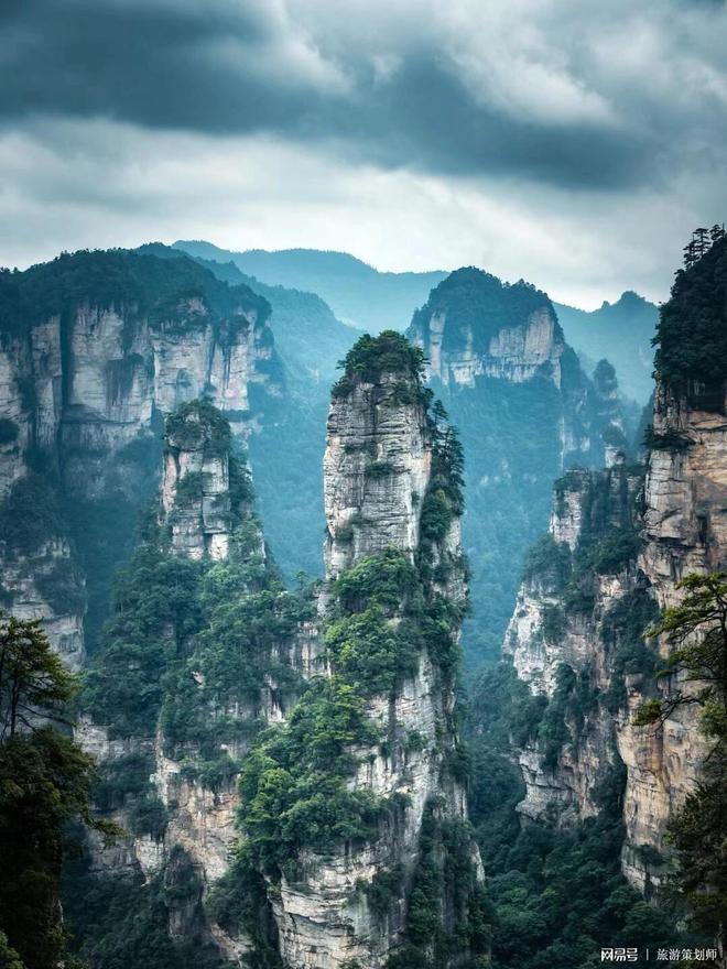 必看！张家界旅游时间最好时候是几月份？选对季节省一半！(图3)