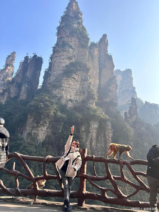 必看！张家界旅游时间最好时候是几月份？选对季节省一半！(图2)
