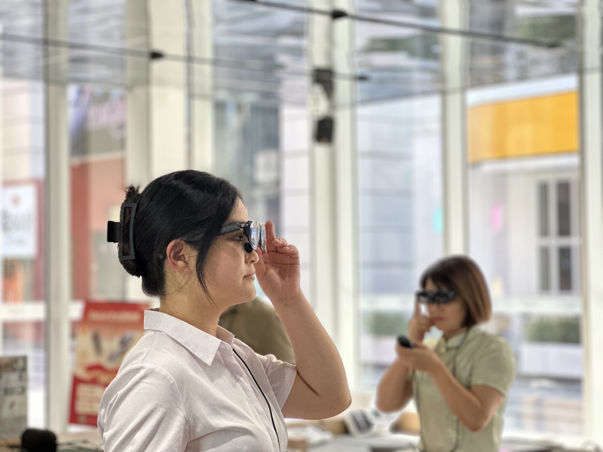 九游体育：消费新观察丨“科技新特产”带火科技消费新场景(图1)