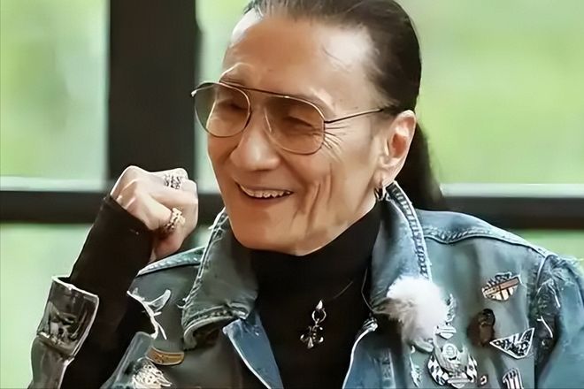 九游体育网站：88岁谢贤考虑后事已交代陪葬品和遗产唯独放不下小林青霞母子(图24)