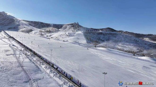 新疆阿勒泰四大滑雪场全部开板(图5)