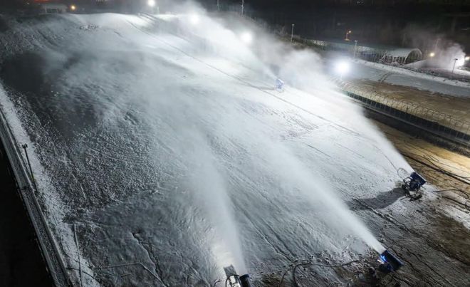 深夜“开炮”！银川阅海滑雪场即将试运营！(图1)